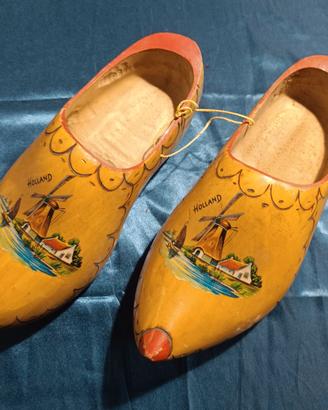 Coppia di zoccoli olandesi vintage in legno