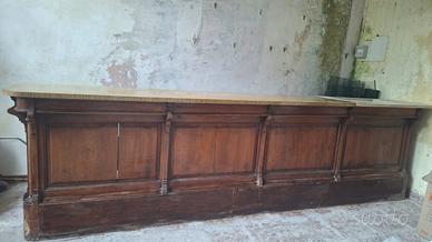 Bancone in legno