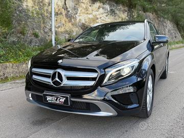 MERCEDES-BENZ GLA 200 d Automatic Premium