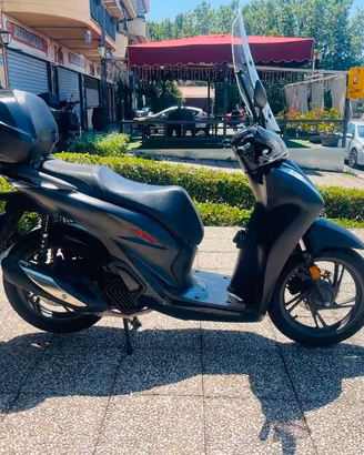 HONDA SH 125 SPORT TUTTO INCLUSO ANCHE PASSAGGIO