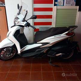 Piaggio Beverly 300 - 2024