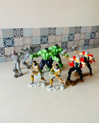 8 supereroi Marvel Avengers Kinder Gransorpresa