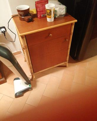 Comodino in legno e bambù etnico