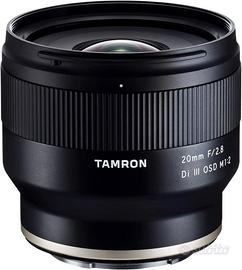 Tamron 20 f 2.8 attacco SONY