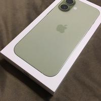 Iphone 17 verde 256gb nuovo da attivare