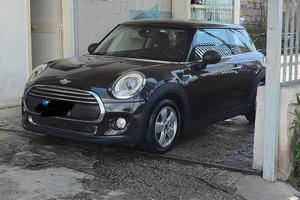 Mini Cooper one d 1.5 95 cv