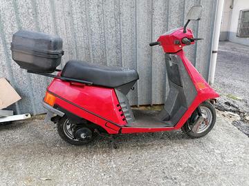 raro motorino piaggio scatto