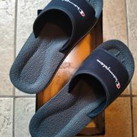 Ciabatte da piscina blu
