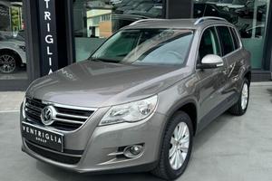 VOLKSWAGEN - Tiguan - TDI DPF 4motion Trend & Fun