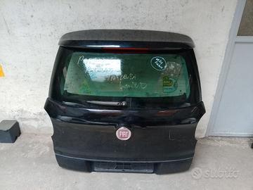 portello posteriore fiat 500 L trekking