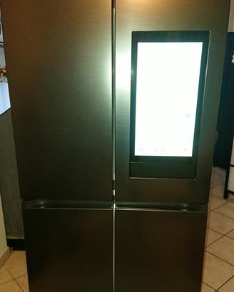 Frigorifero Samsung Family Hub™ AI 