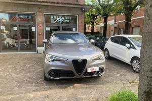 Alfa Romeo Stelvio 2.2 Turbodiesel 210 CV AT8 Q4 V