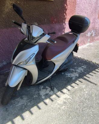 People S 125