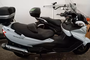 Suzuki Burgman 650 executive
