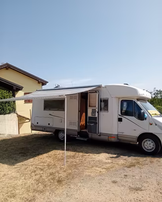 laika r  718  km 63000  garanzia 1 anno completa