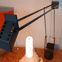 Lampada da tavolo Artemide Tizio 50 nera