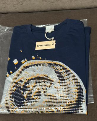“DIESEL “ T-Shirt Junior XXL Nuova.