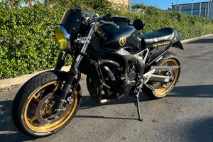 Yamaha FZ6 S2 cafe racer