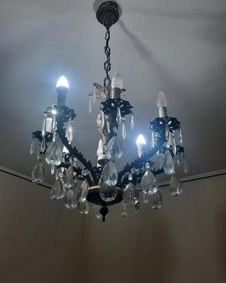 Lampadario in bronzo e cristallo