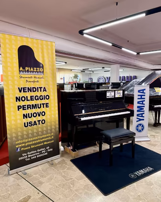 PIANOFORTE VERTICALE YAMAHA MOD. U1 NERO LUCIDO