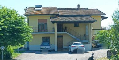 Villa di 280 m² con più di 5 locali a San Giovanni