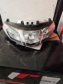 Faro anteriore rsv4 
