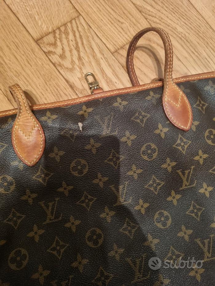 Dust bag Luis Vuitton per “Neverfull” - Abbigliamento e Accessori In  vendita a Roma