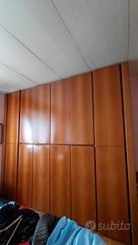 Armadio in noce nazionale 