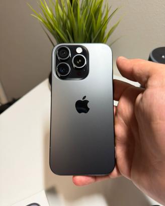 iPhone 16 Pro