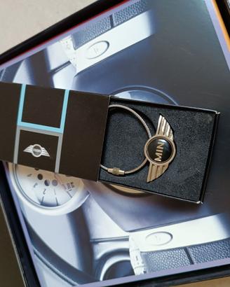 Portachiavi mini originale completo di cofanetto