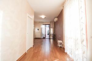 MONOLOCALE A CORMANO