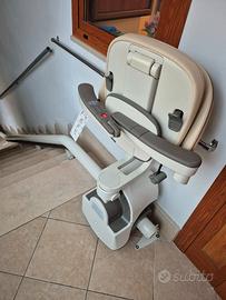 Montascale a poltroncina nuovo