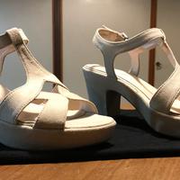 SANDALI donna con tacco, tinta sabbia N. 37