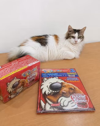 Album + 100 bustine figirine amici cucciolotti