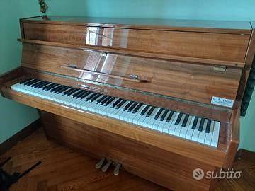 pianoforte verticale Furstein