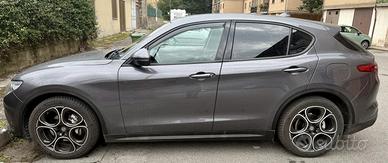 Alfa Romeo Stelvio 2.2/180 cavalli