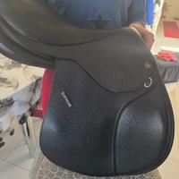 Sella da salto Supreme 18"