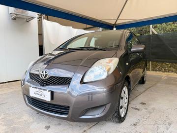 Toyota Yaris 1.0 5 porte Sol