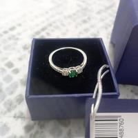 Anello Swarovski Trilogy pietra verde