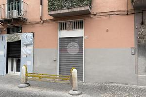 NEGOZIO A CASTELLAMMARE DI STABIA