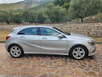 MERCEDES W176  CLASSE A 180 CON ESENZIONE BOLLO