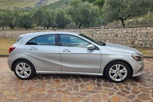 MERCEDES W176  CLASSE A 180 CON ESENZIONE BOLLO