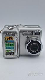 Fotocamera Digitale Vintage Nikon 
