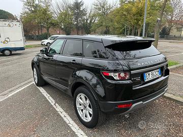 Range rover evoque 5p 2.2 td4 pure 150cv