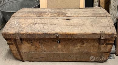 Bauli antichi in legno