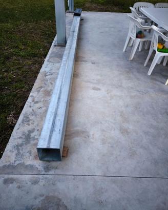 Tubolare scatolato ferro zincato 200x200x3 6Mt