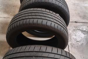 Pneumatici estivi Bridgestone 215 50 R17 95H