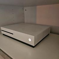 XBOX ONE S 1TB