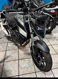 Hornet 750 2023