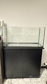 Acquario con rispettivo mobile Juwel Rio 125